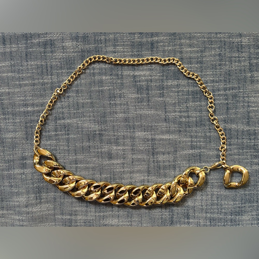 Sold elsewhere- Worth New York “Gold “ Brass Chain Link Belt Small Medium